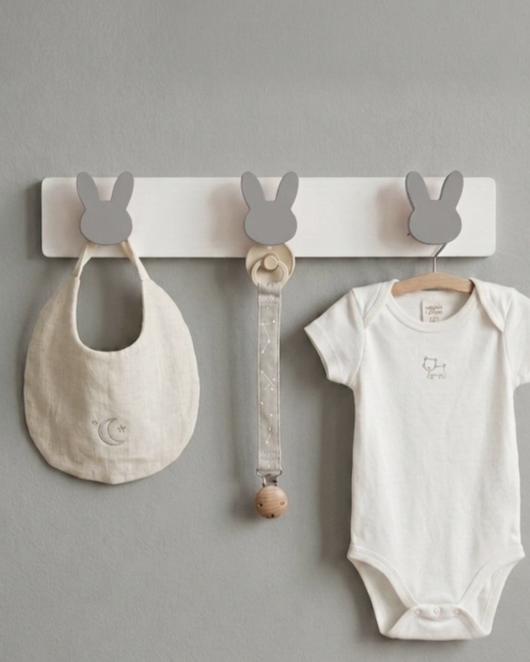 Perchero Infantil de Tres Colgadores Diseño Conejo